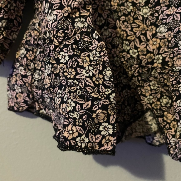 Garage Floral Off The Shoulder Top - Picture 3 of 6